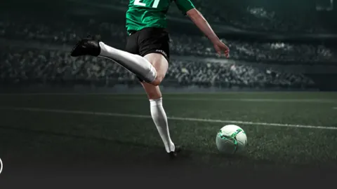 泰国足坛冠军梦碎，越南连续三年加冕荣耀